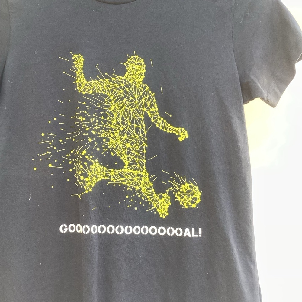 Tamnoon Boys NWT black Soccer casual t-shirt, size 14 - Picture 2 of 8